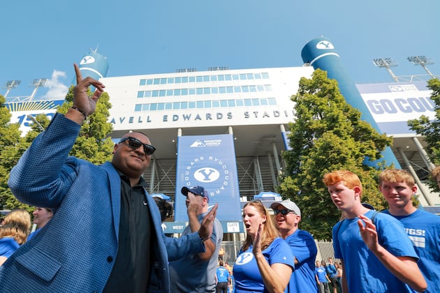  Social media reacts to Kalani Sitake rejecting Penn State for BYU – Deseret News