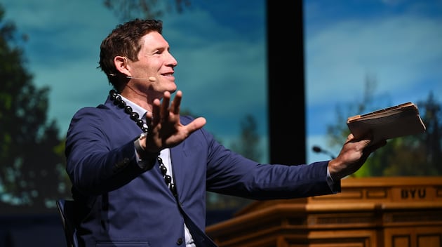  Steve Young weighs in on Kalani Sitake-Penn State rumors – Deseret News