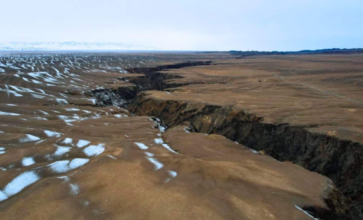 Deep in Turkey, a Fault Is Ripping Open the Ground—Not Sliding—And It Flips Decades of Science on Its Head