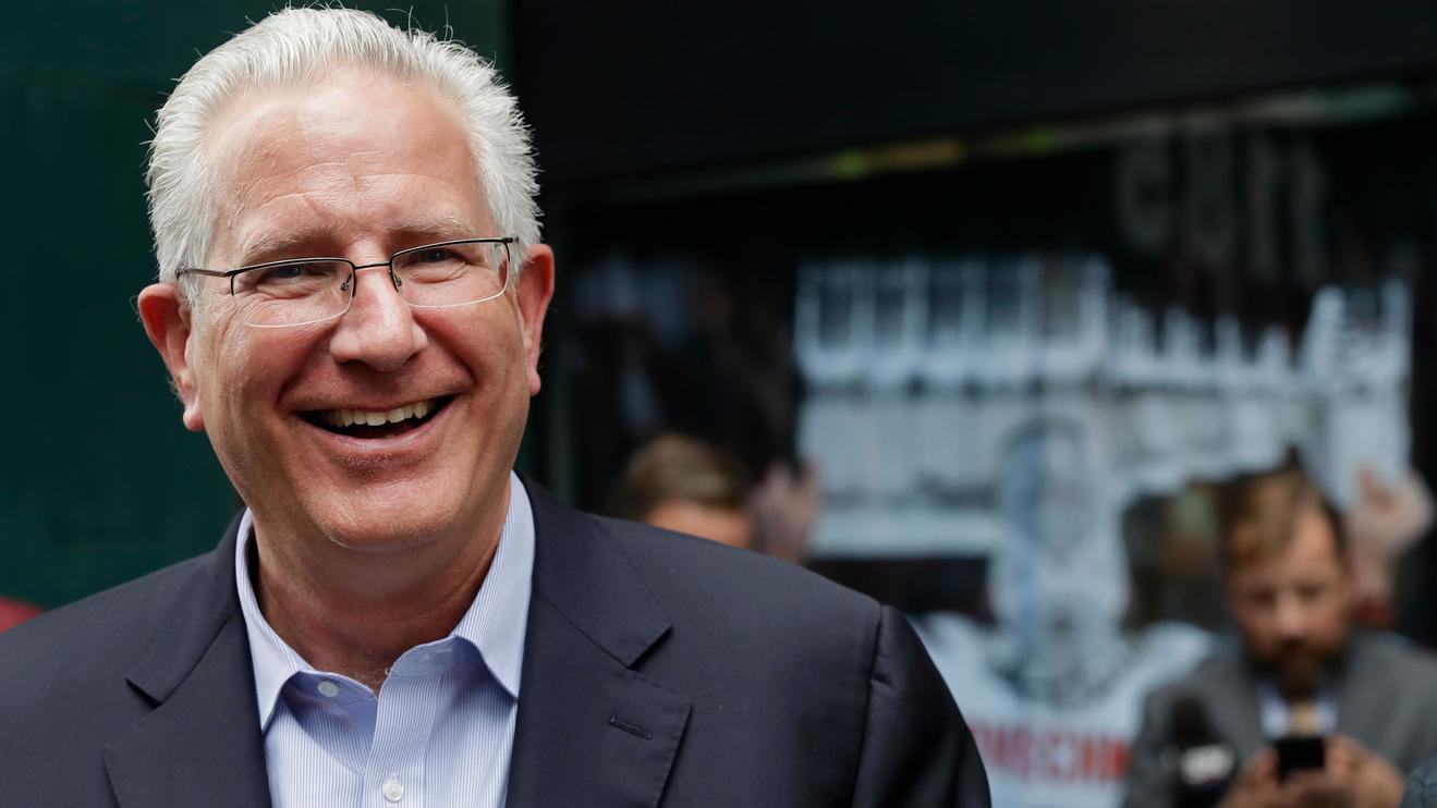  Trump grants full pardon to Tim Leiweke, key figure in Climate Pledge Arena development