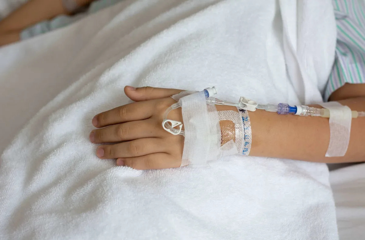  Girl, 9, Receives Rare Diagnosis While Recovering from the Flu. Now, Her Mom Is Warning Parents About the ‘Scary’ Complication