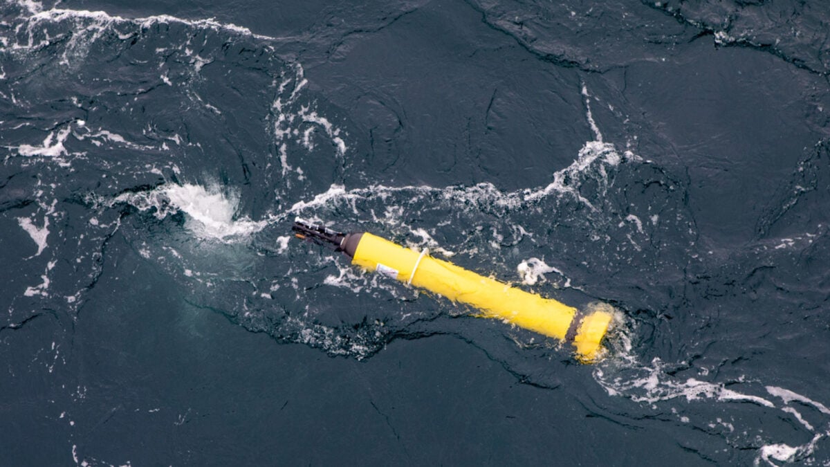  Tiny Robot Lost Under Antarctic Ice for 8 Months Comes Back With Rare Data