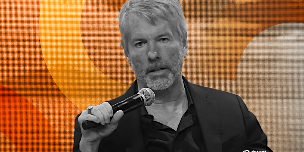  Benchmark Is Bullish on Strategy Even as Stock Plunges Amid Possibility of Selling Bitcoin