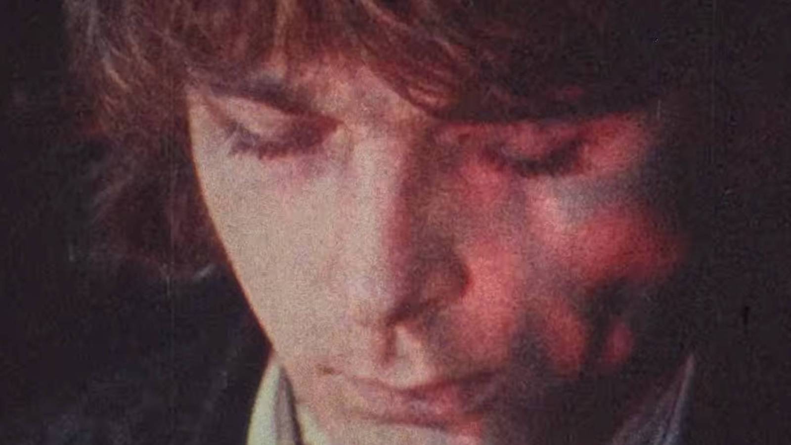  Pink Floyd Releases ‘Wish You Were Here’ Video 50 Years Later