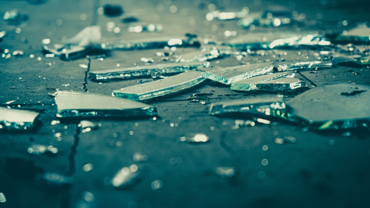  That Plate You Just Dropped Followed a Weirdly Predictable Rule You’ve Never Heard Of