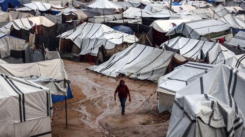  A weekend of harsh winter weather brings more death and despair to people in Gaza