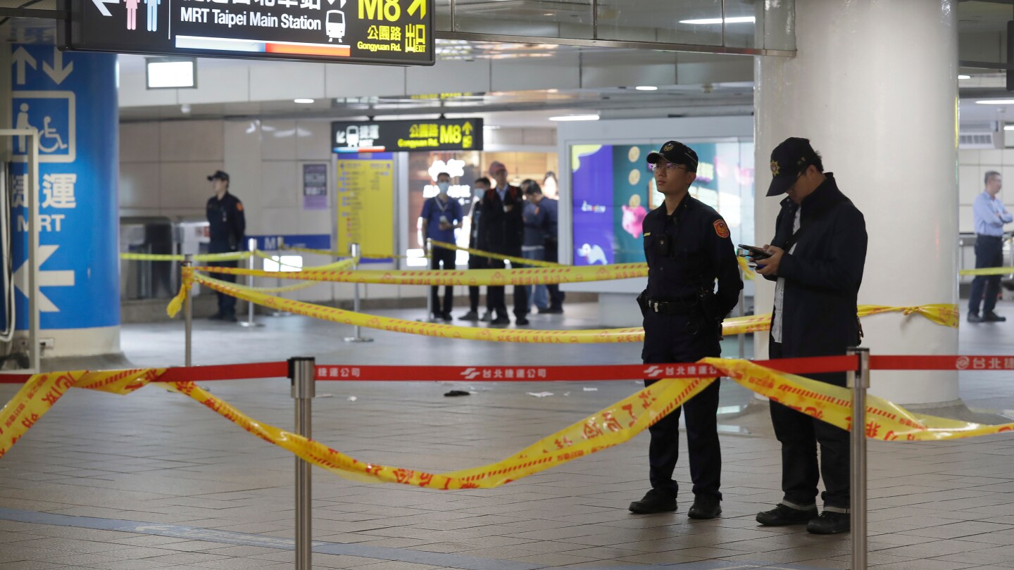  Suspect falls to death from Taiwan department store after attack kills 3
