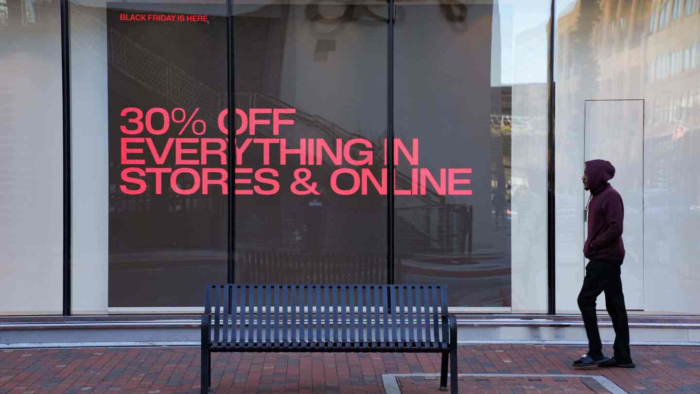  Cyber Monday caps the post-Thanksgiving shopping marathon in US