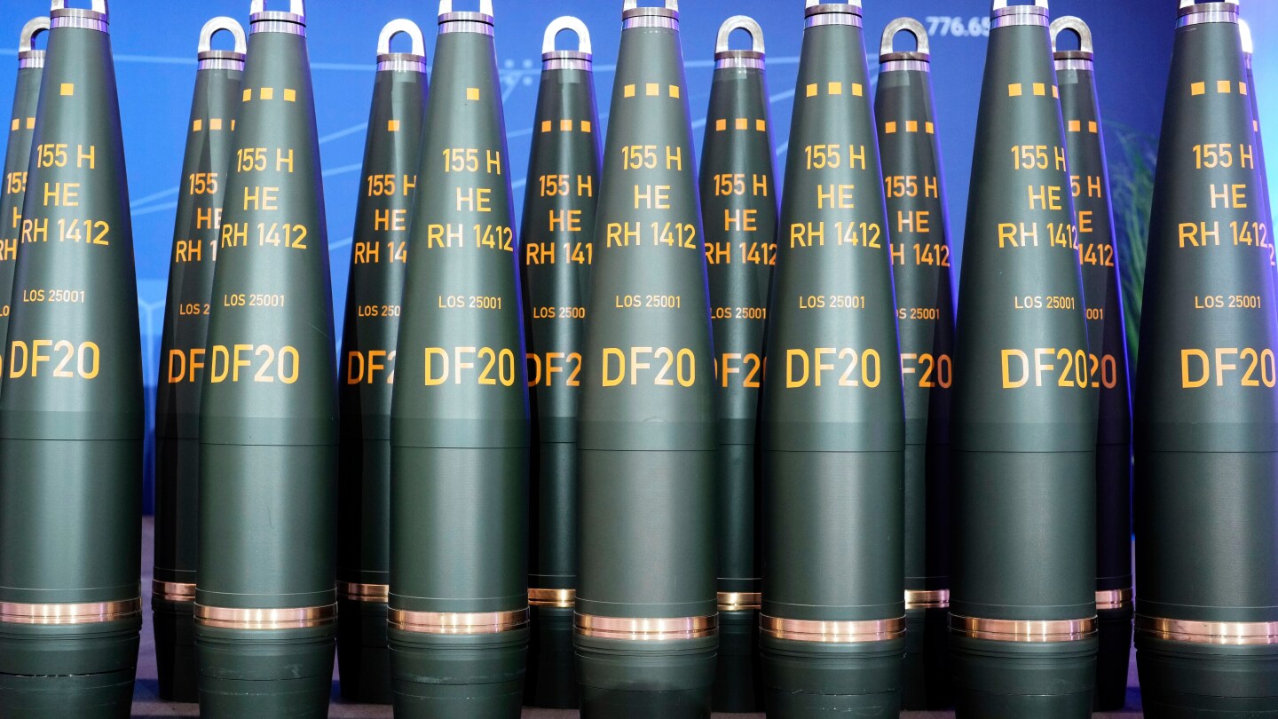  Report says world’s biggest arms producers increased revenue by 5.9% last year to record level