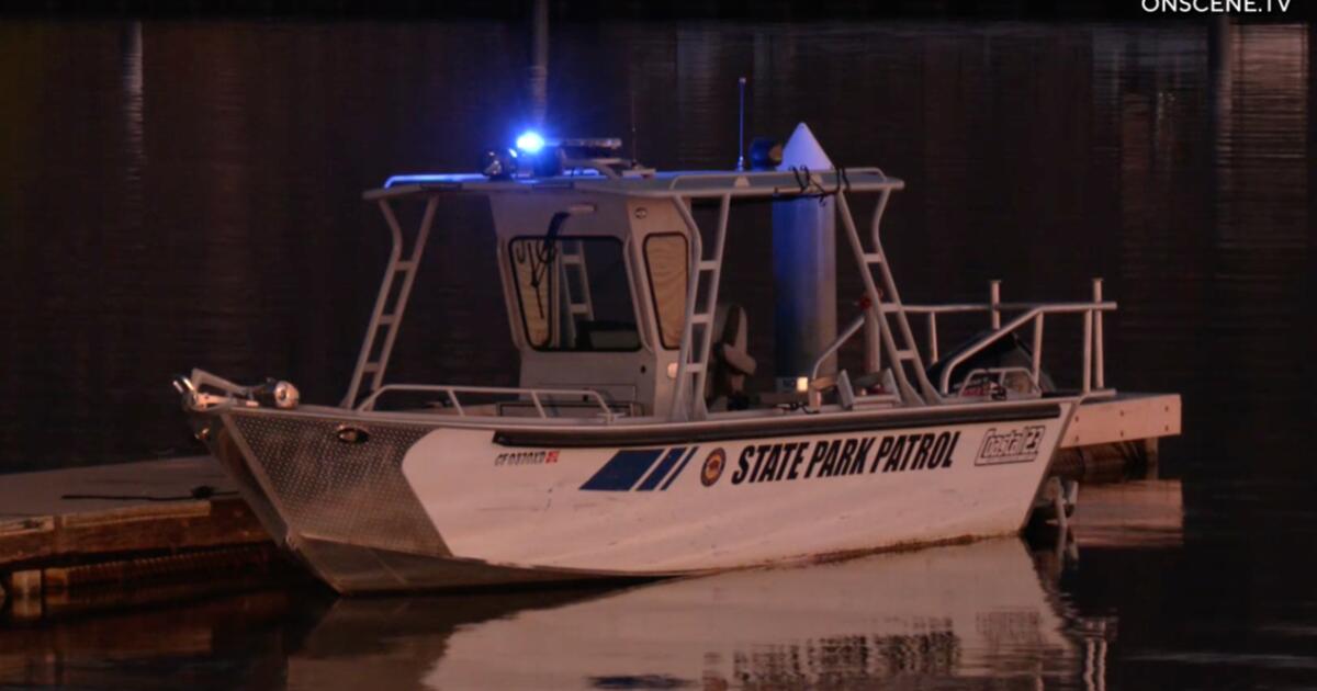  SoCal father dies while keeping young son afloat after kayak overturns