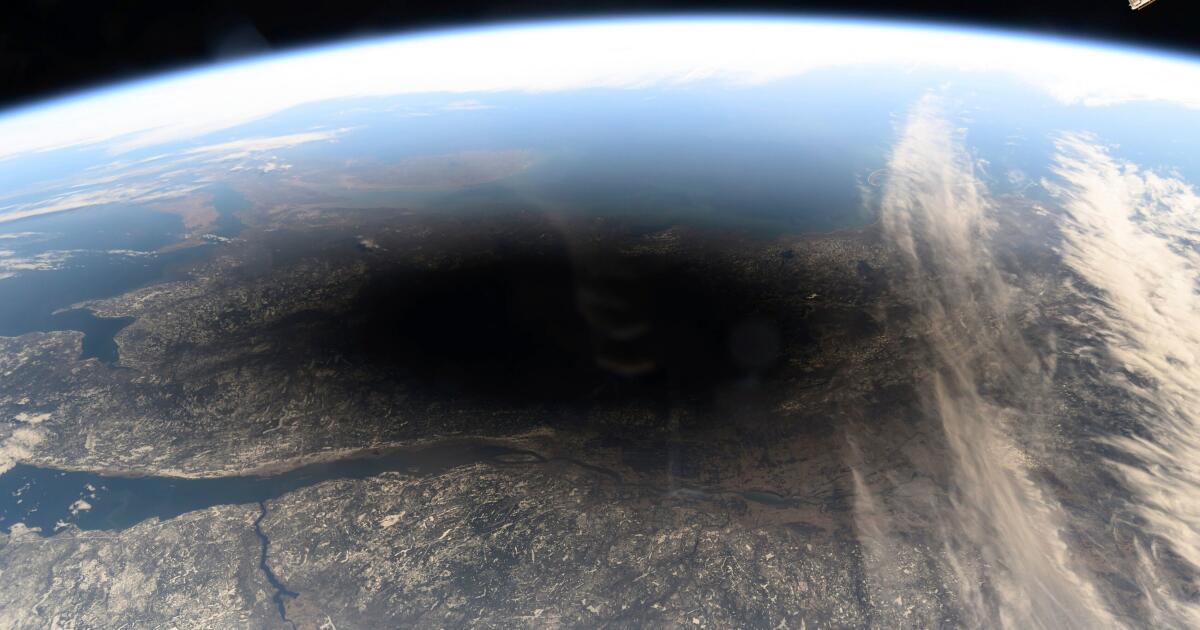  The moon and sun figure big in the new year’s lineup of cosmic wonders