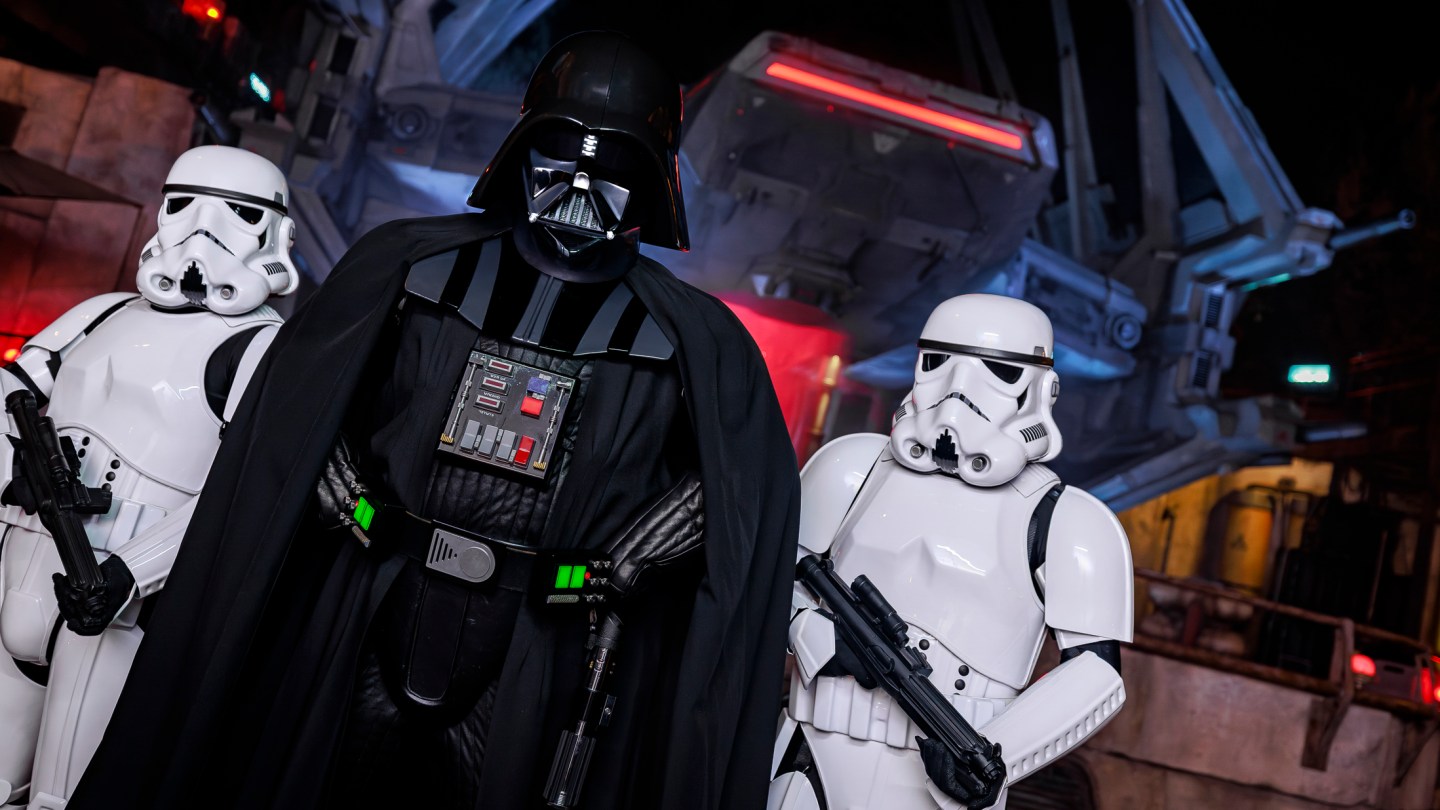  Disneyland Adds Darth Vader and John Williams Star Wars Music to Land