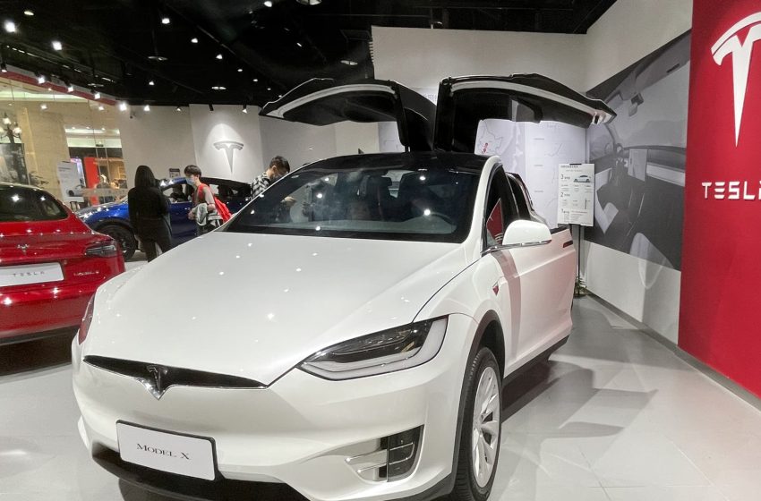  Elon Musk says Tesla ending Models S and X production