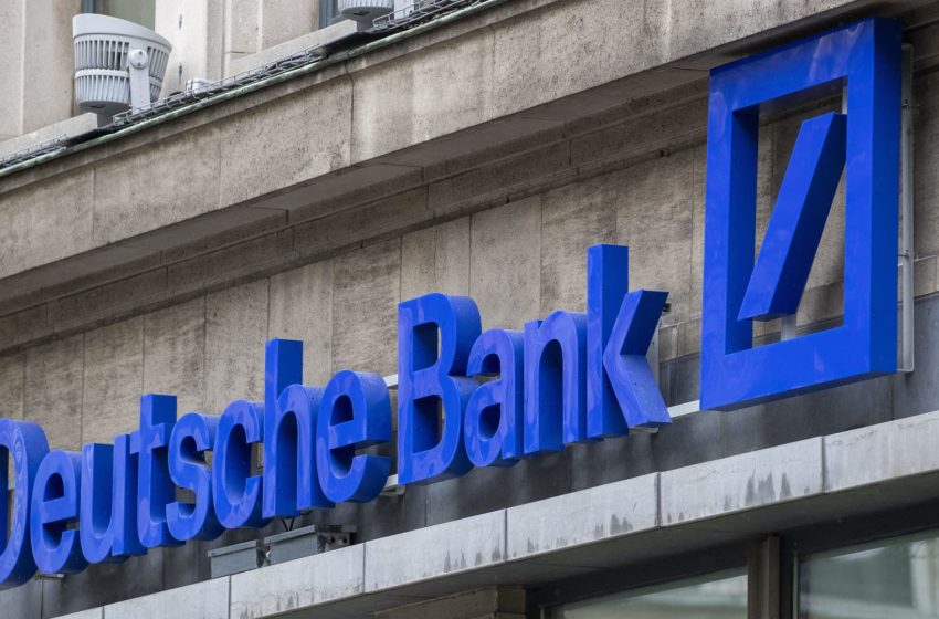  Deutsche Bank searched by German police in money laundering probe