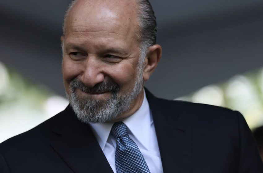  Trump, Howard Lutnick, Steve Tisch in latest DOJ release