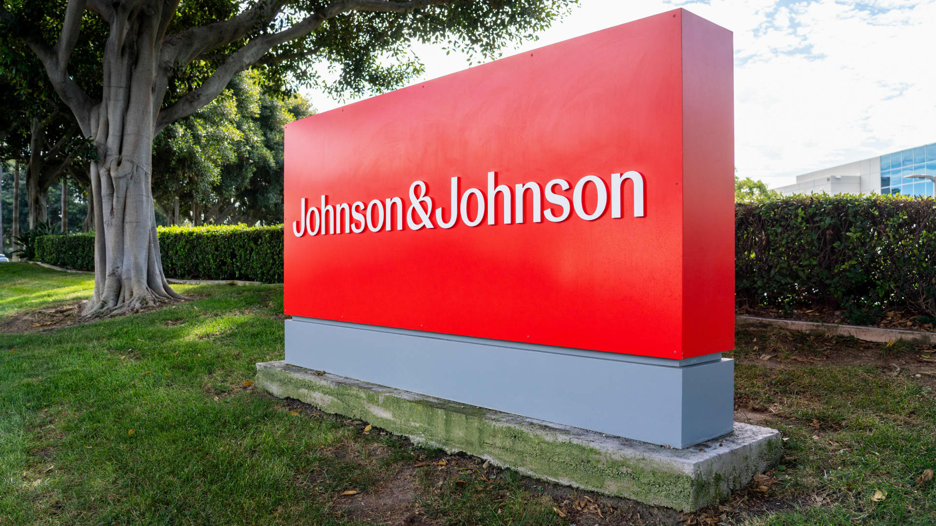 J&J strikes deal with US government to cut drug prices, gain tariff exemptions