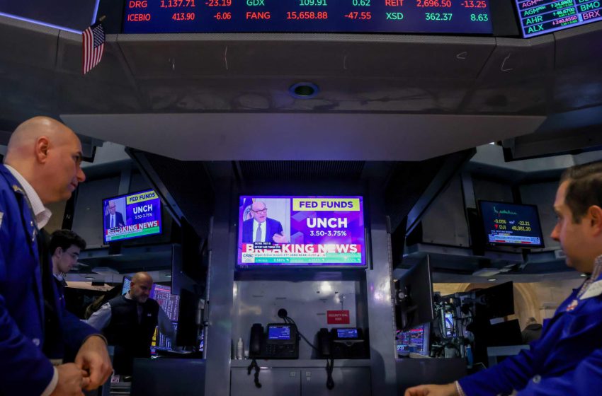  Stock market today: Live updates
