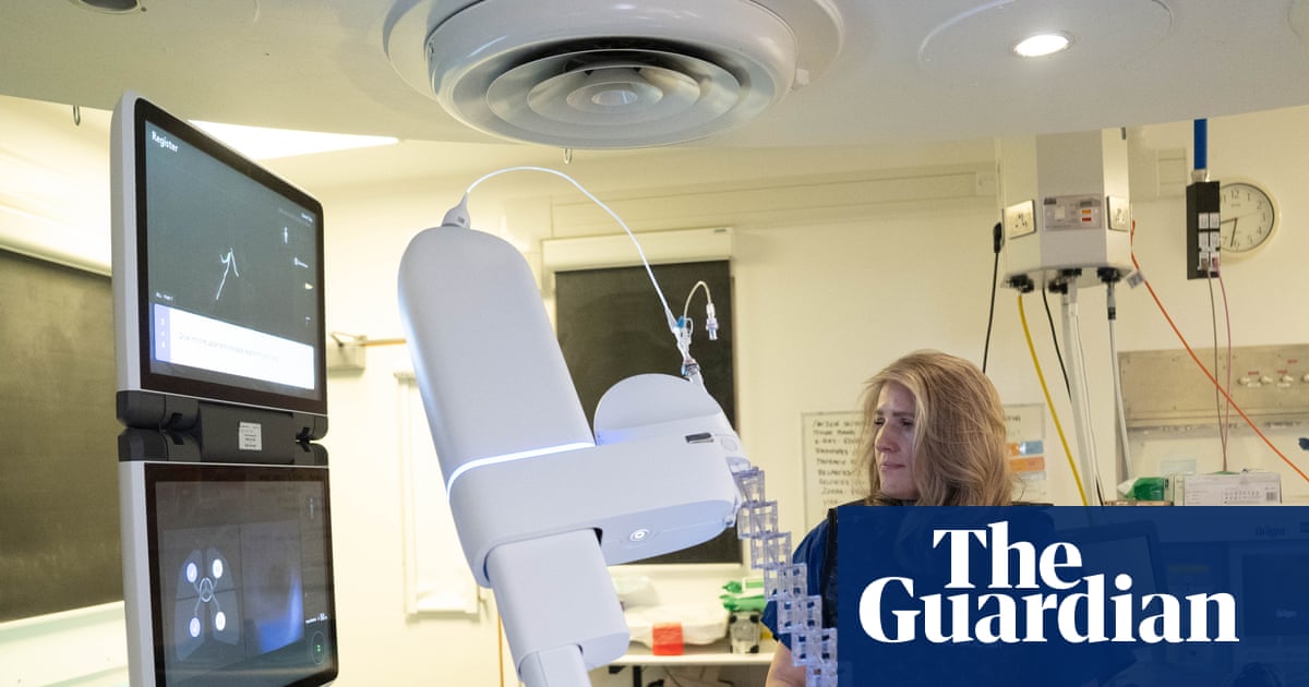  NHS England to trial AI and robotic tools to detect and diagnose lung cancer | Lung cancer