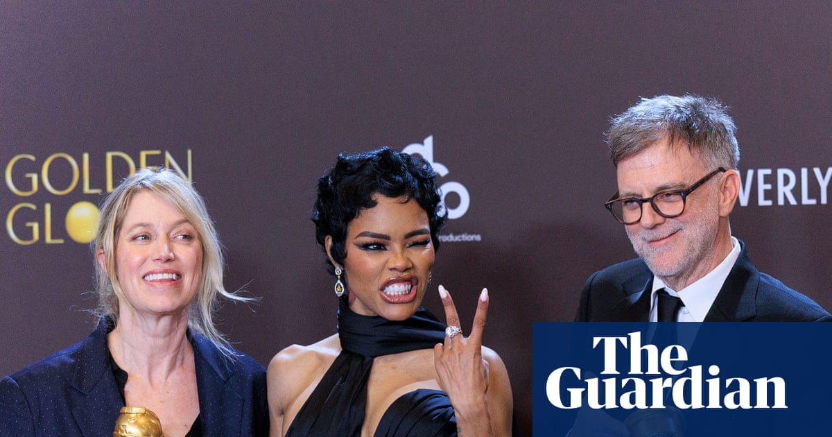  On the razz with Jessie Buckley and Stephen Graham: Golden Globes winners and after parties – in pictures – The Guardian