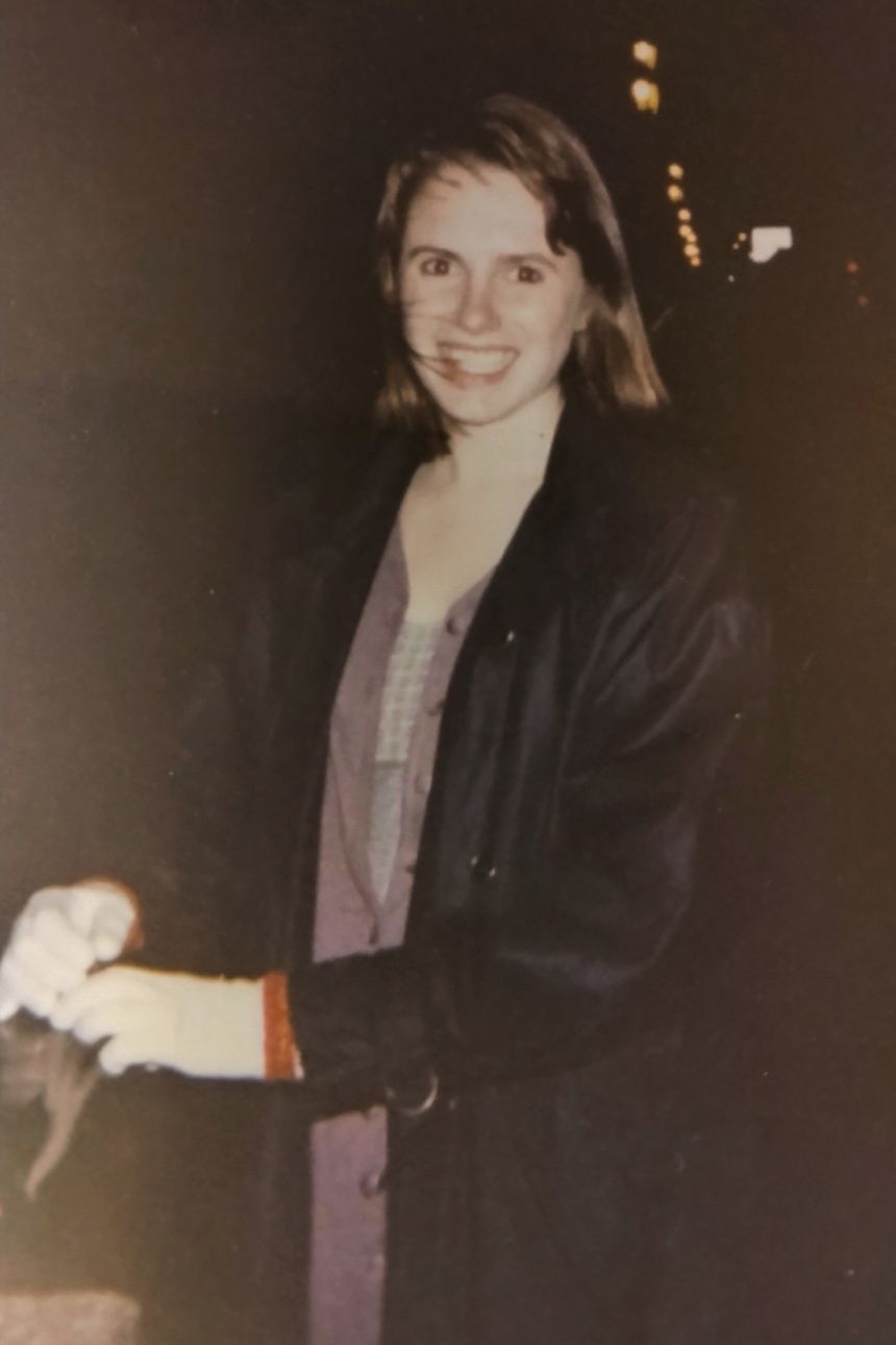 Here's Carrin pictured on her first date with Paul that night. The two toured London together for hours.