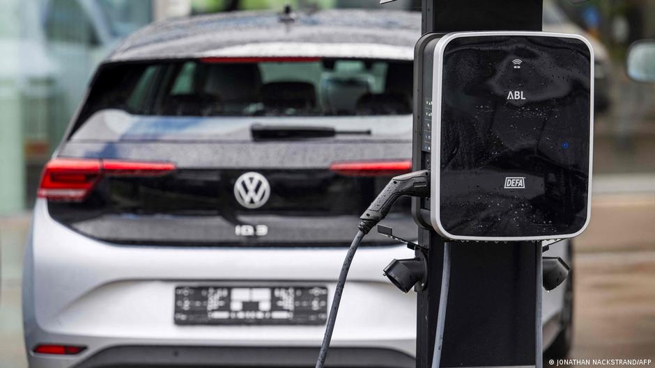  Berlin brings back EV subsidies