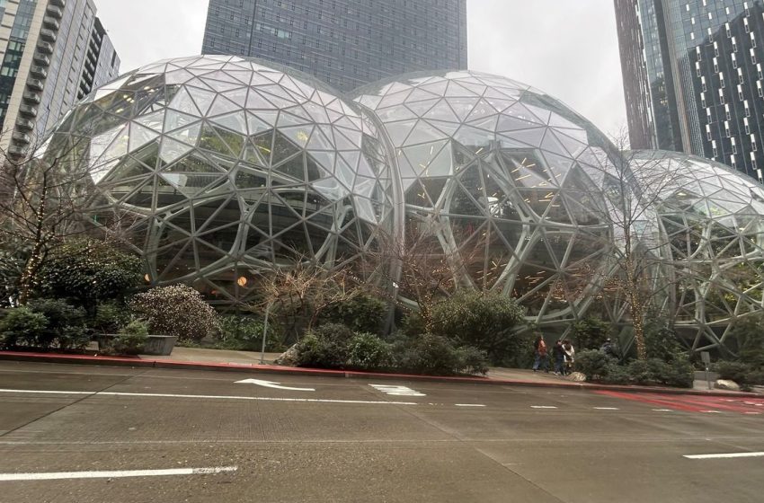  Amazon announces 16,000 corporate job cuts, shaking Seattle’s economy