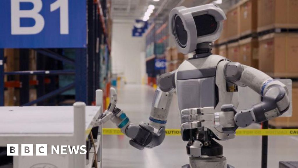 Car giant Hyundai to use human-like robots in factories
