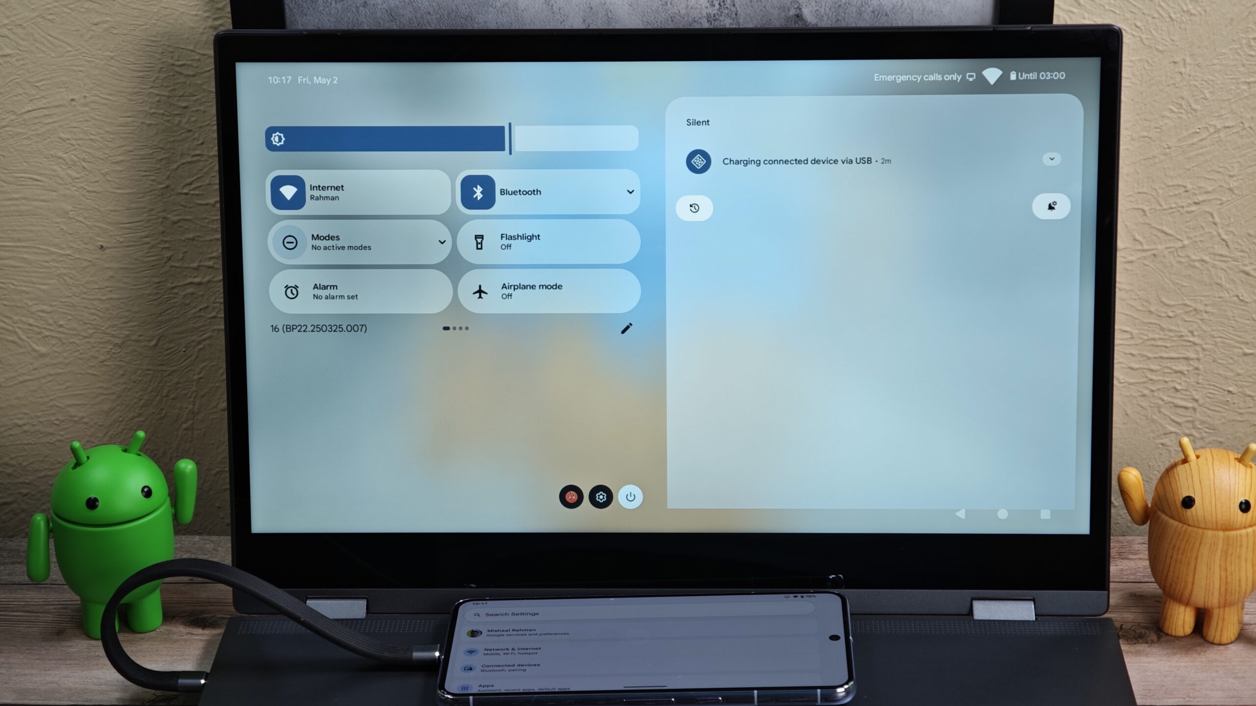 Android desktop mode status bar pulled down
