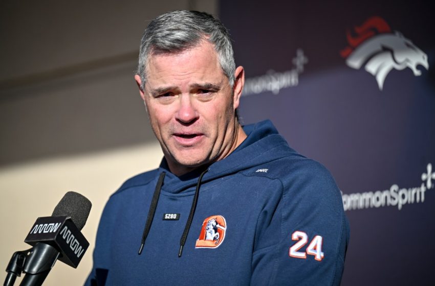  Broncos fire OC Joe Lombardi, WR coach Keary Colbert, CB coach Addison Lynch