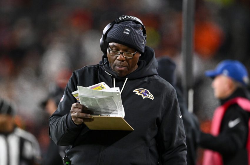  Browns hire George Warhop as OL coach