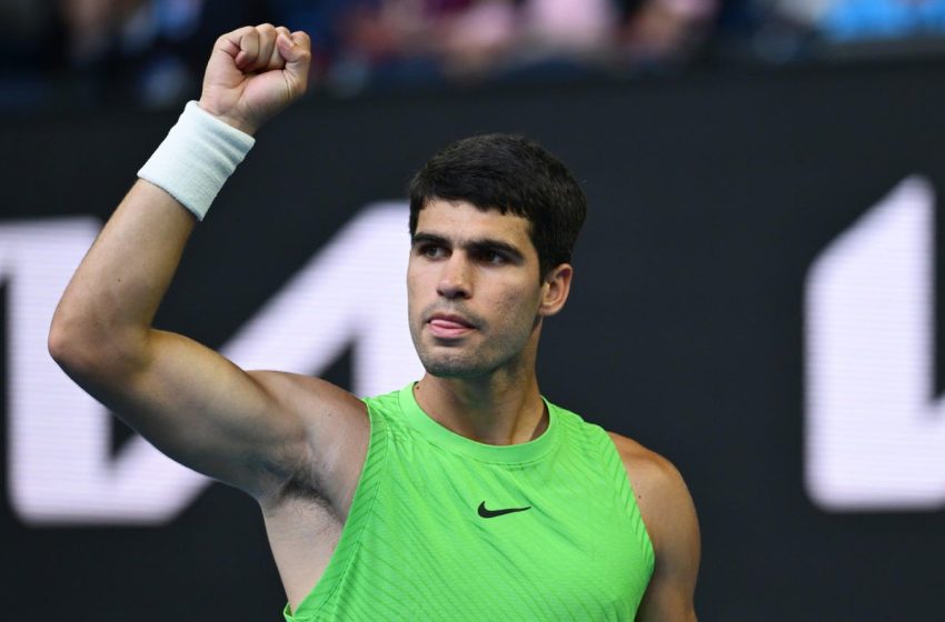  Carlos Alcaraz reaches first Australian Open final after escaping Alexander Zverev in seesaw match