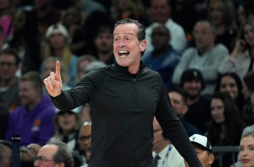  Cavs’ Kenny Atkinson vents frustration with officials following Friday night’s loss to Phoenix Suns