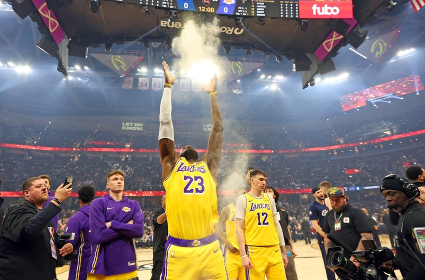  LeBron James sheds tears in what ‘very well could be’ final game in Cleveland