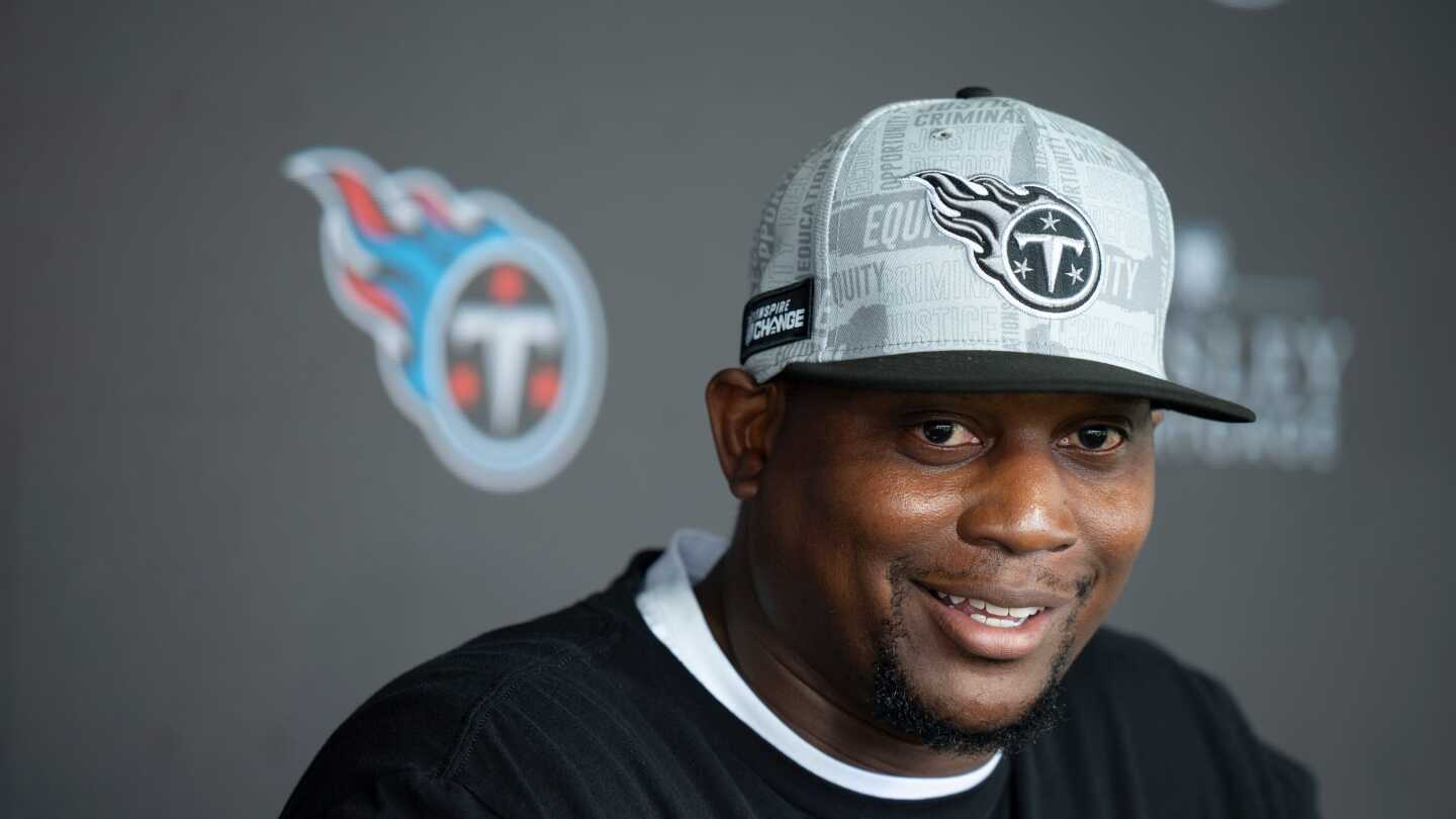  Giants agree to hire Dennard Wilson as defensive coordinator