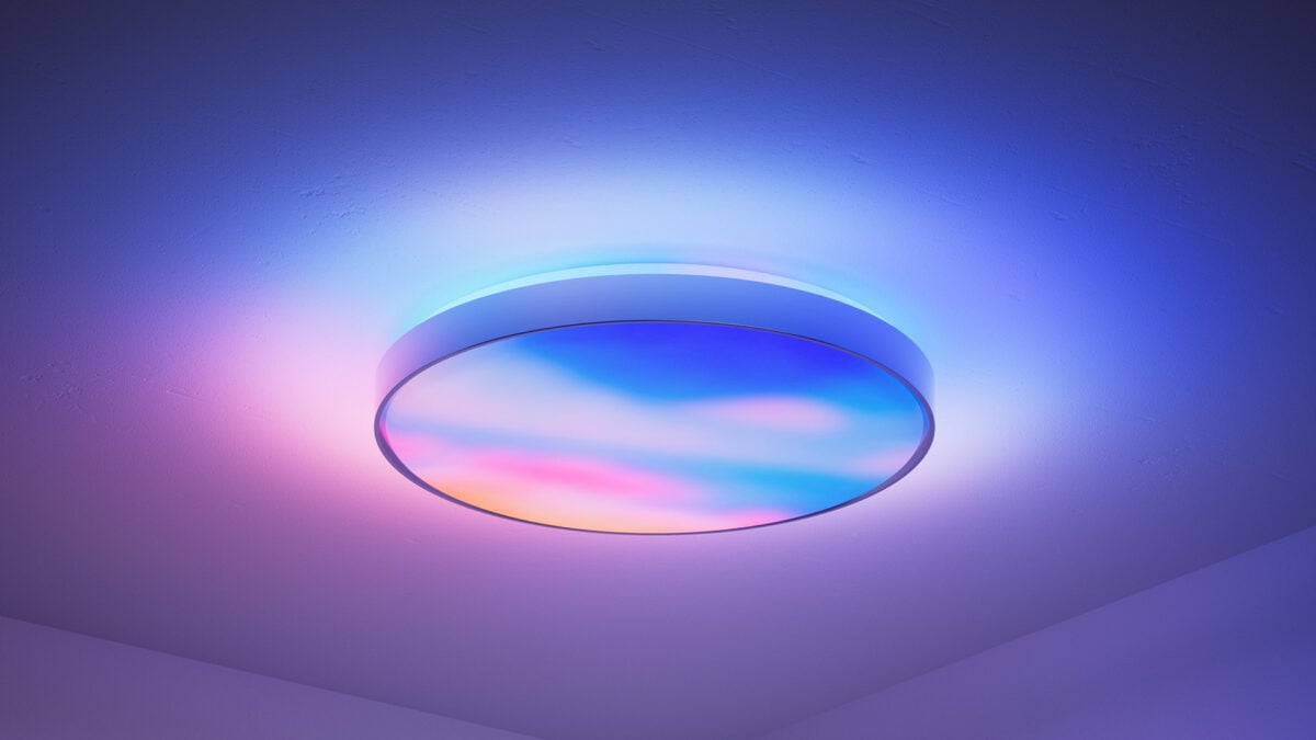  Govee’s New Smart Ceiling Light Gives You AI Art to Look Up To