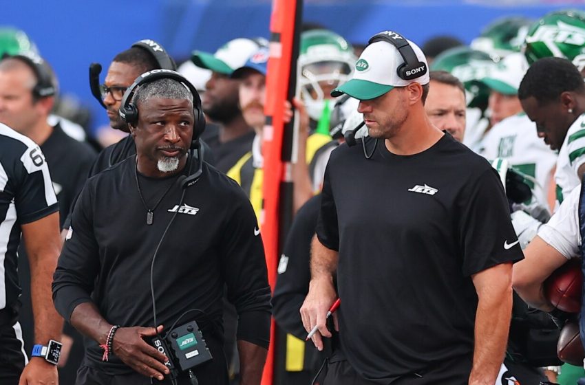  Jets part ways with offensive coordinator Tanner Engstrand