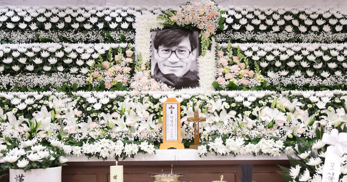  Persona of Korean Cinema Ahn Sung-ki Dies at 75 – 조선일보