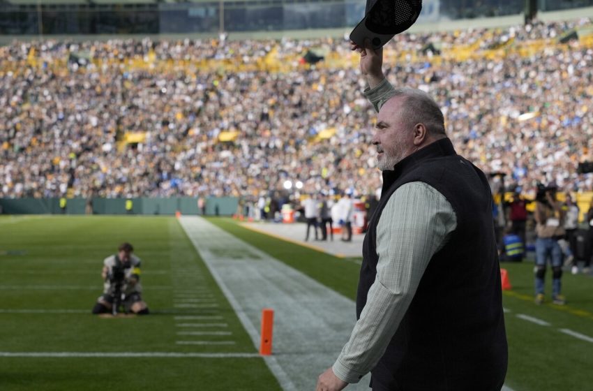  Mike McCarthy will call offensive plays for the Steelers