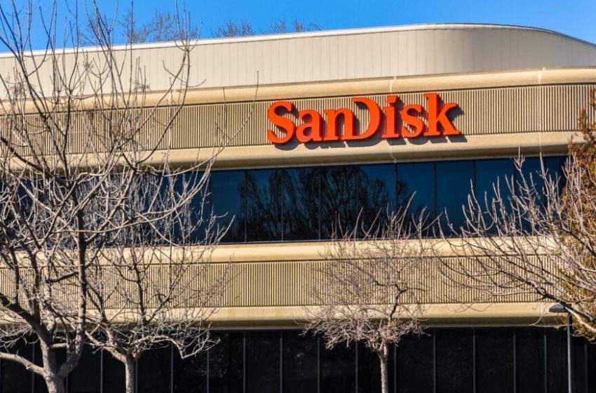  SanDisk Stock Is Trending Overnight: Here’s What You Should Know – SanDisk (NASDAQ:SNDK)
