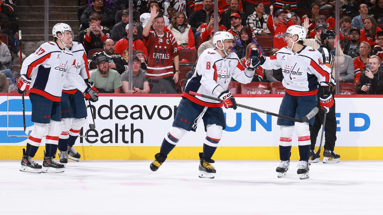  Ovechkin, Capitals defeat Blackhawks in Bedard return