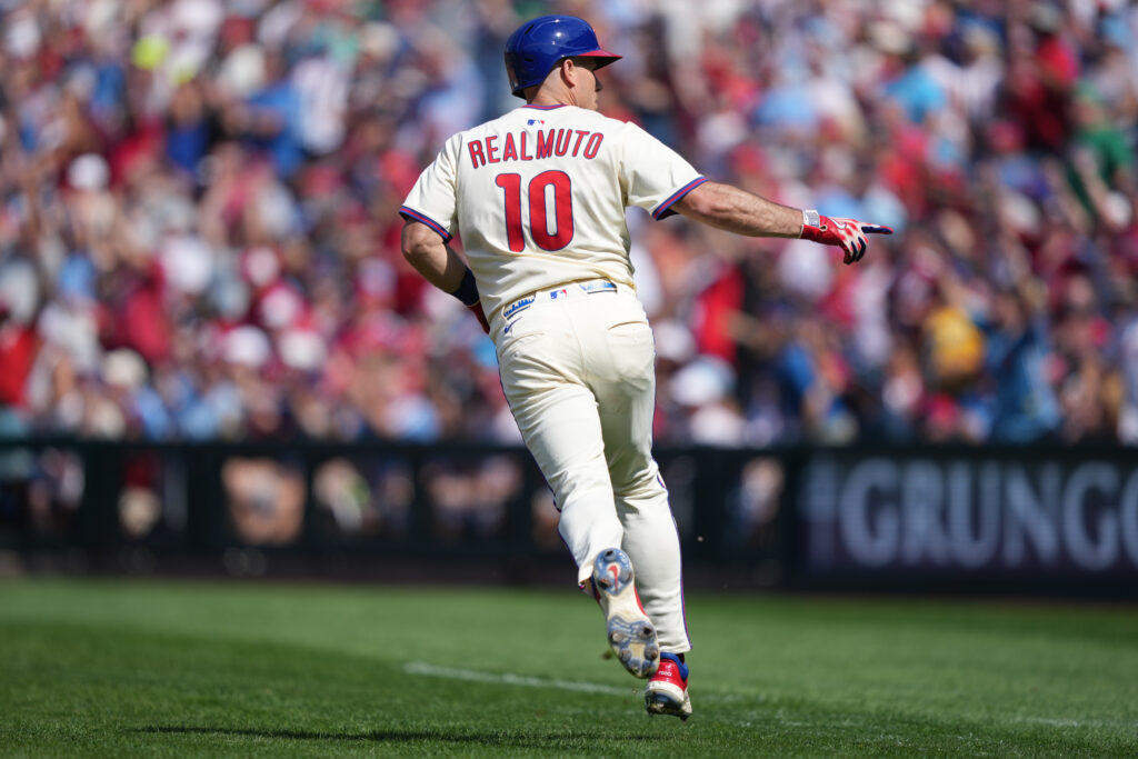  Phillies To Re-Sign J.T. Realmuto