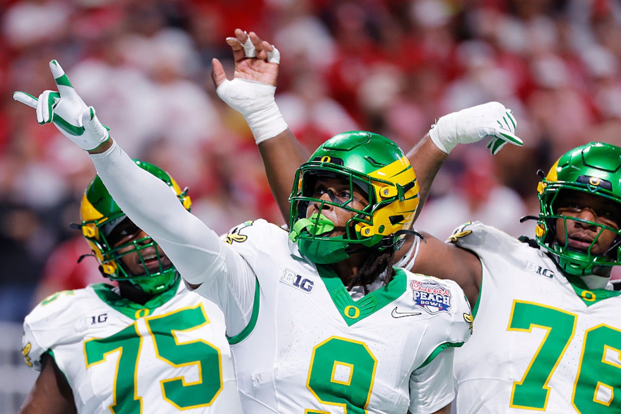 College Football Playoff Semifinal - Chick-fil-A Peach Bowl: Oregon v Indiana