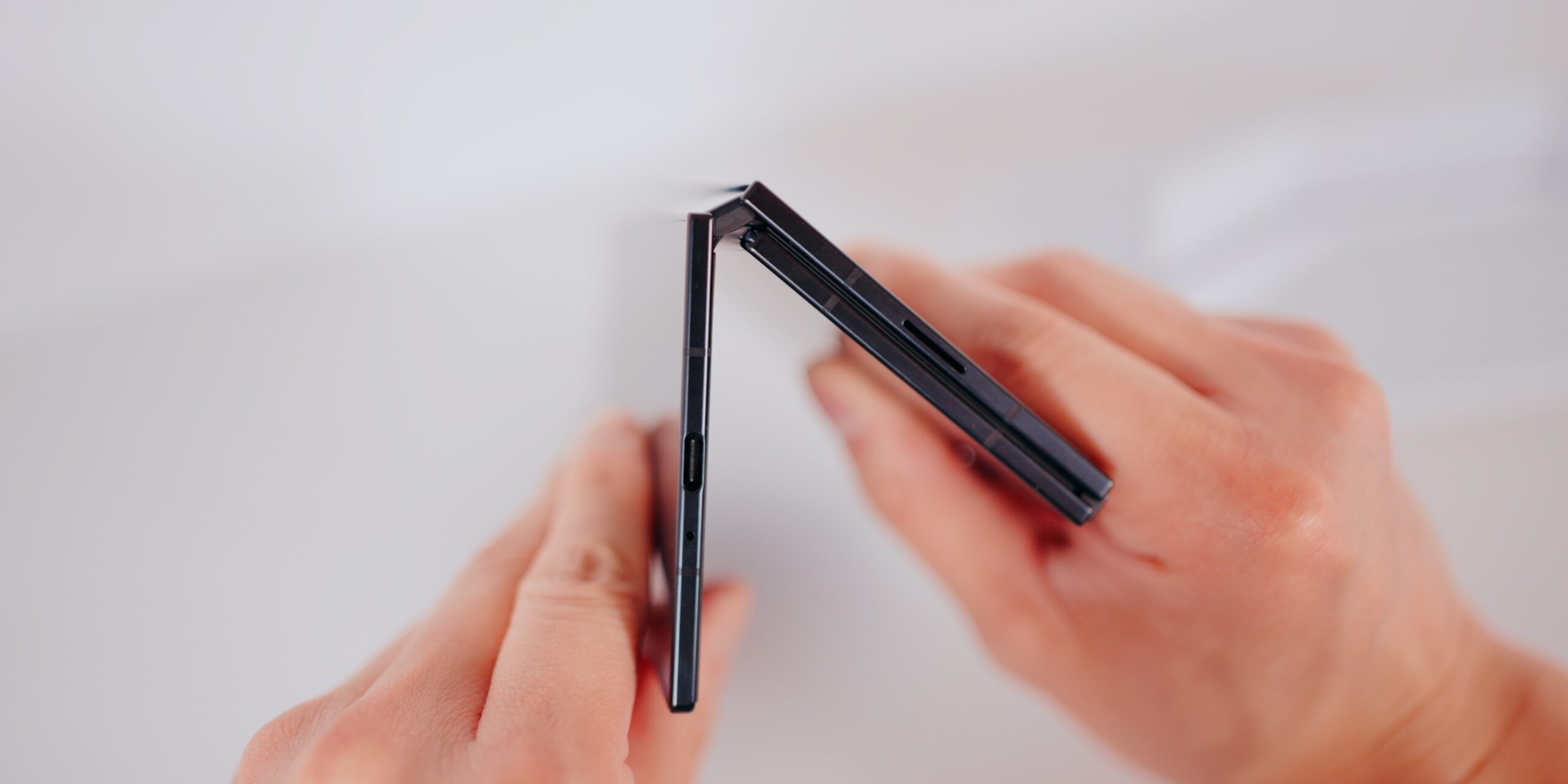 Samsung Galaxy Z TriFold Bottom