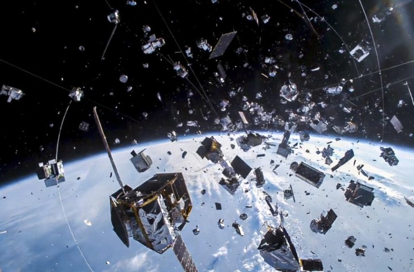  Starlink Retreats After China Encounter? 4,400 Satellites Slashed 70 Km After Near-Collision With Chinese Satellites