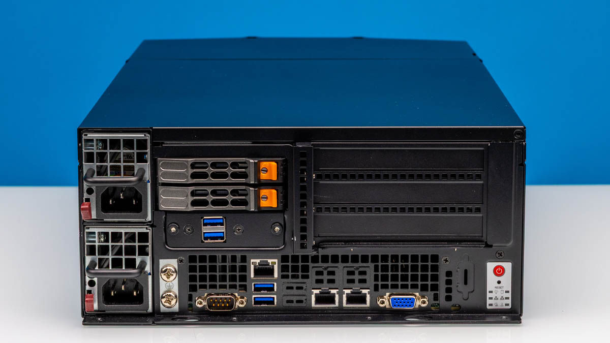  Supermicro SYS-E403-14B-FRN2T Review The Super Cool 1P Edge Server