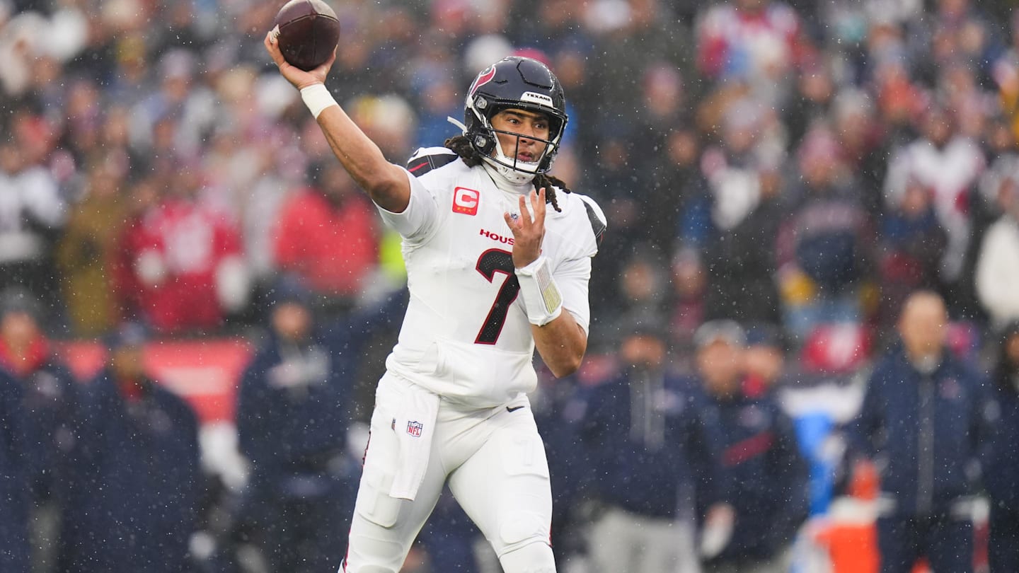  Texans’ C.J. Stroud Makes Unfortunate NFL History With Wild Run of Turnovers in Playoffs