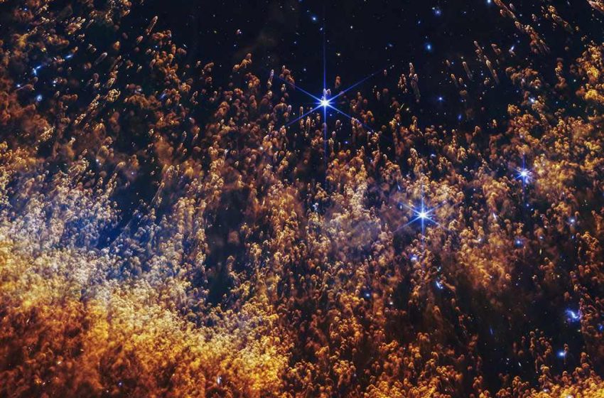  Star’s Final Breath Appears Like Columns of Smoke in Breathtaking New James Webb Image