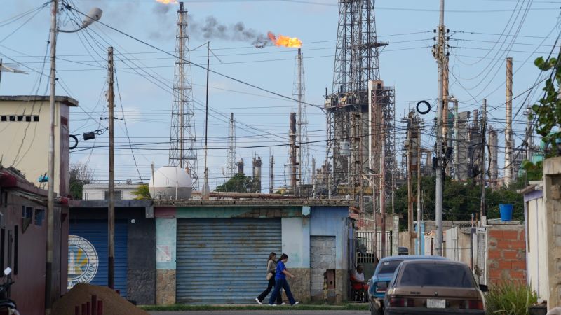  Before capturing Maduro, Trump admin sought lessons from Iraq war to get Venezuela’s oil flowing