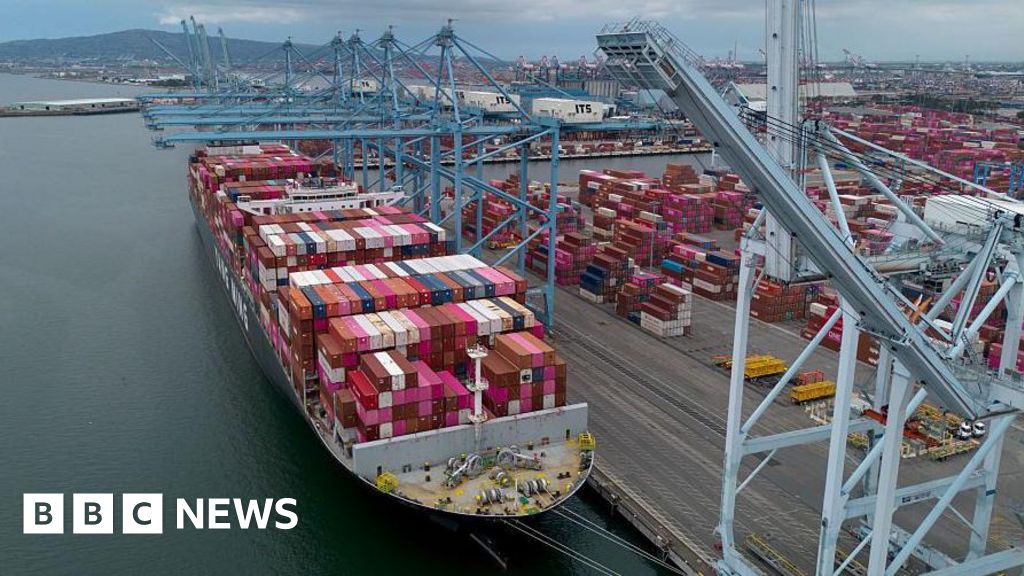  IMF warns of trade tension risk to global growth