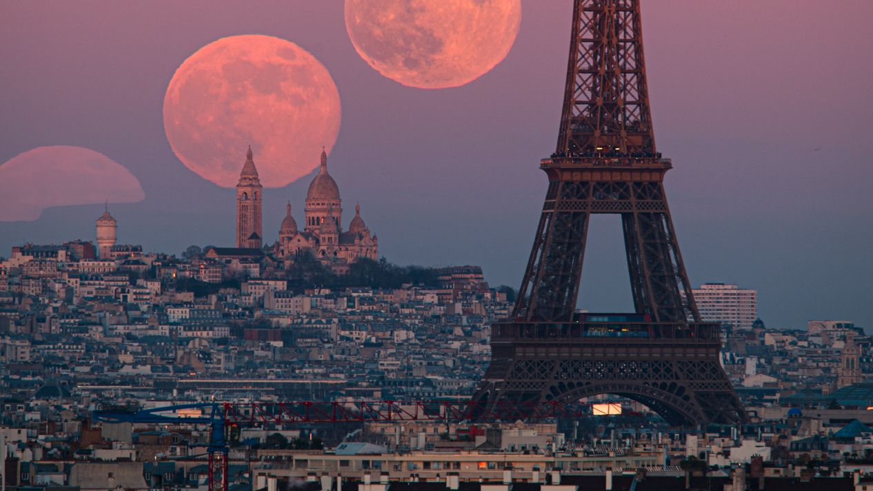  January’s full Wolf Moon leaps past the Eiffel Tower in stunning photo of Paris skyline
